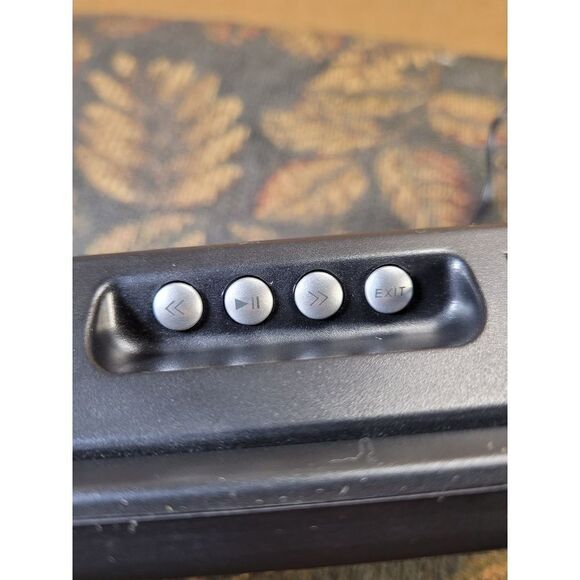 Studio 35 7 Inch Digital Photo Frame with Remote - Picture 6 of 15